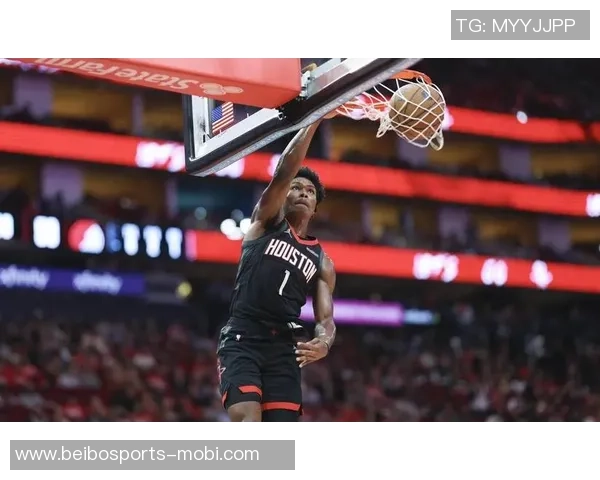 乌度卡称赞谢泼德三分球提升比赛流畅性攻防表现均衡出色